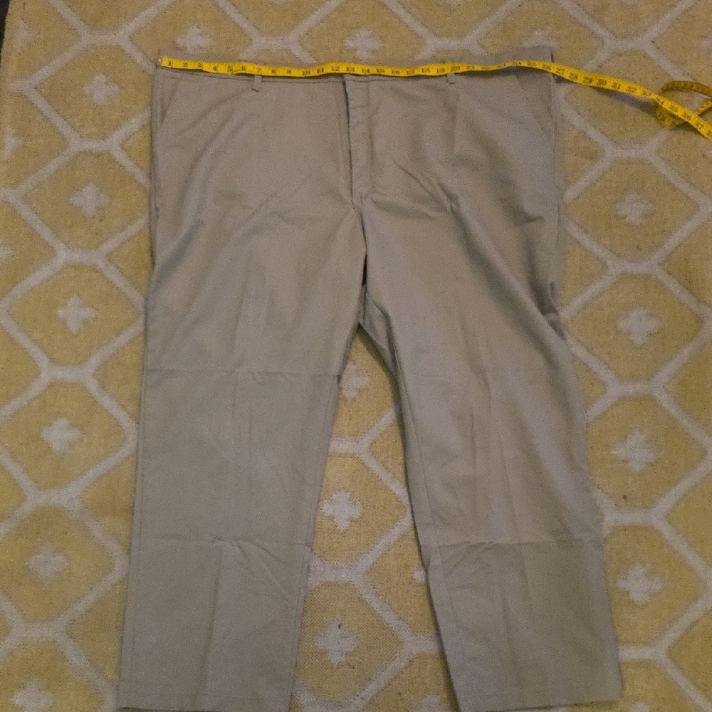 Lee Men's Khaki Chino Pants